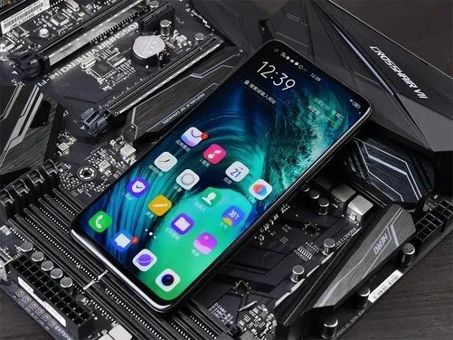 深挖极点全面屏 vivo Z5x竟有如此技术含量