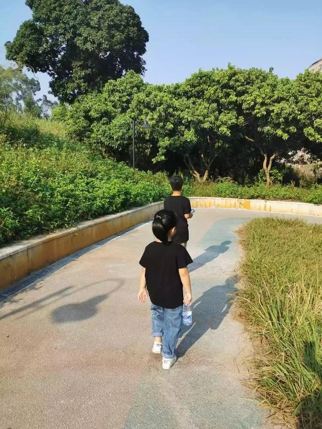 第一批90后奔三倒计时，哪个瞬间，觉得自己已不再年轻？