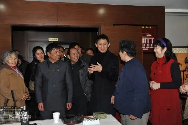 王效芝的人物经历