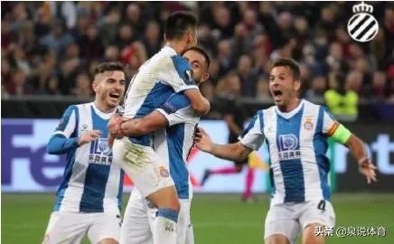 武磊终于爆发！单刀破门打进中国人欧战正赛首球，你怎么评价？