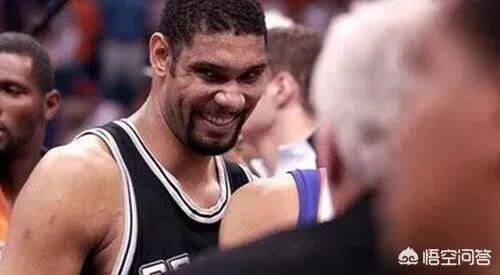 看一眼马刺替补席扭头就跑, 小学生用生命演绎装X, 结果呢?