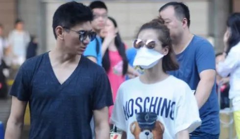 吴奇隆刘诗诗带儿子出游,你有春游的计划吗?