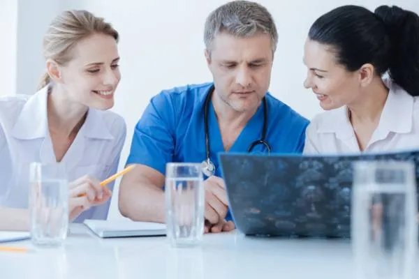 同济72岁退休女教授硬核科普物理，你觉得她普及的知识有用吗？