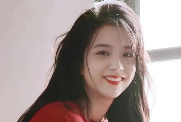 blackpink成员个人资料介绍:金智秀/金珍妮/朴彩英/LISA(人气高)