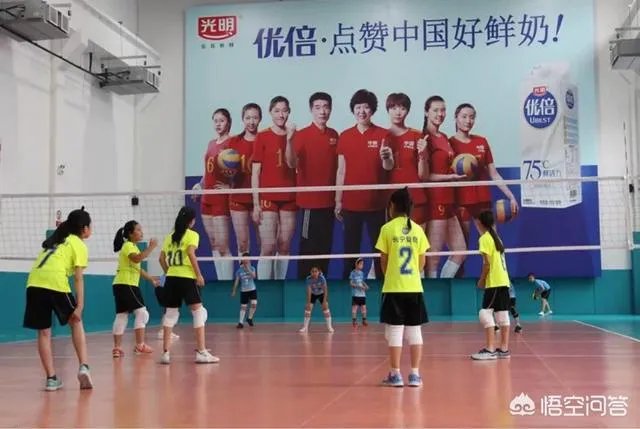 昔日上海女排“五连冠”成员，中国女排主力二传诸韵颖近况如何？