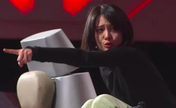 郑爽录制节目现场发飙对此如何回应?