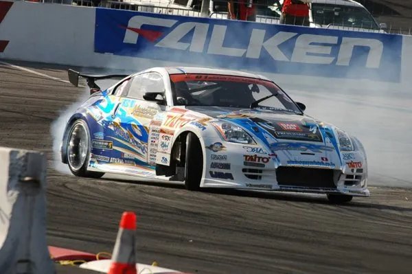 问一种改装车漂移的比赛，是什么节目。