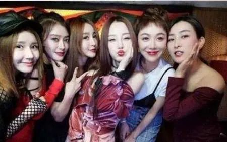 你是怎么看待马苏李小璐这样的朋友的？