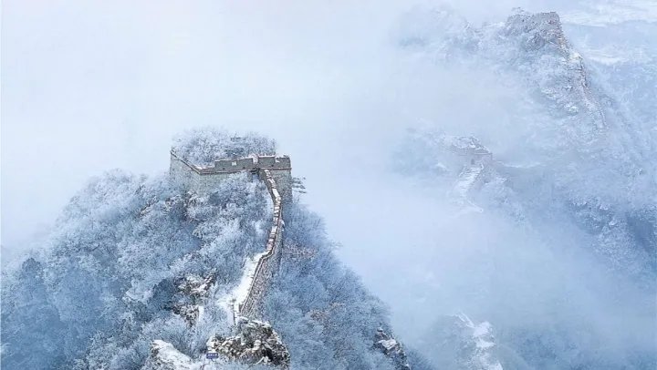 毛泽东写<<沁园春.雪>>的背景是什么?