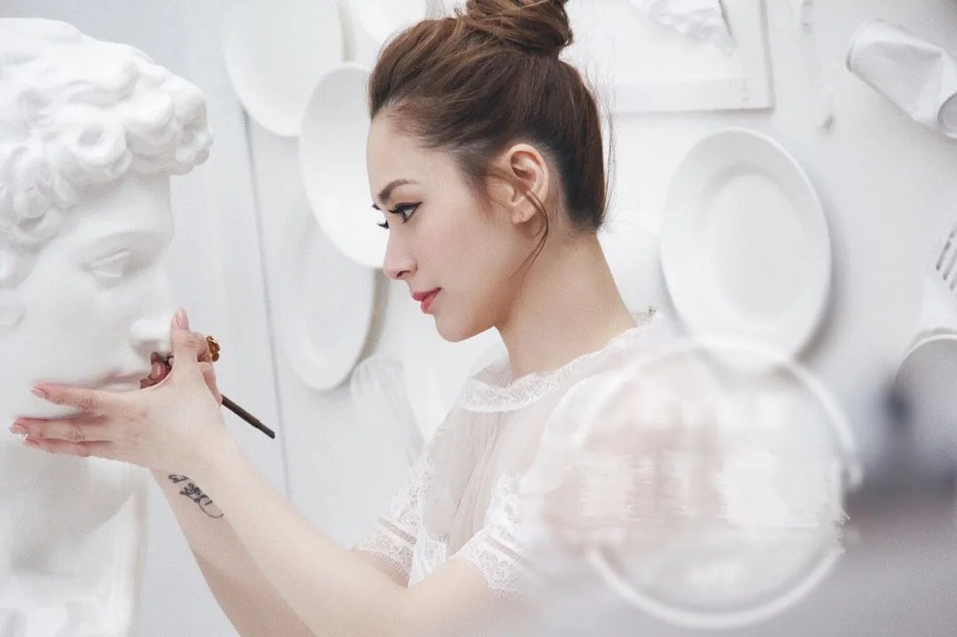 阿娇发文力挺张韶涵说了什么?