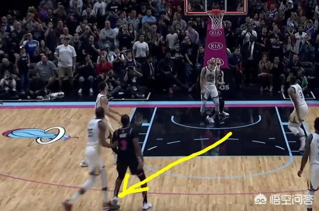 勇士和热火比赛中，韦德投出绝杀球之后，杜兰特还特意让出落脚空间，你怎么看？