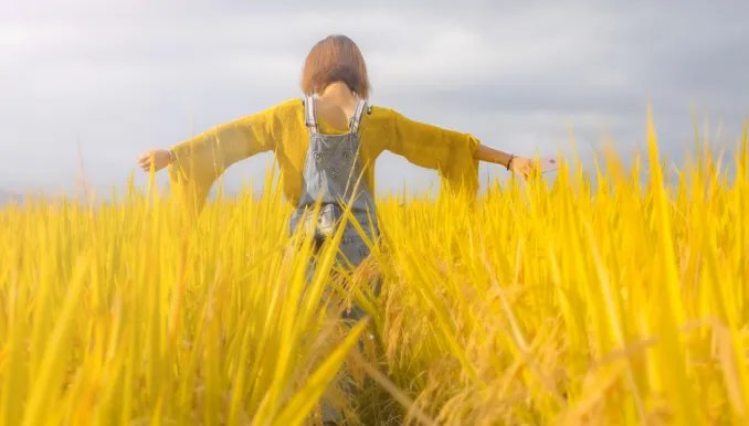 2022年6月9日五行穿衣指南,每天穿衣服五行搭配表