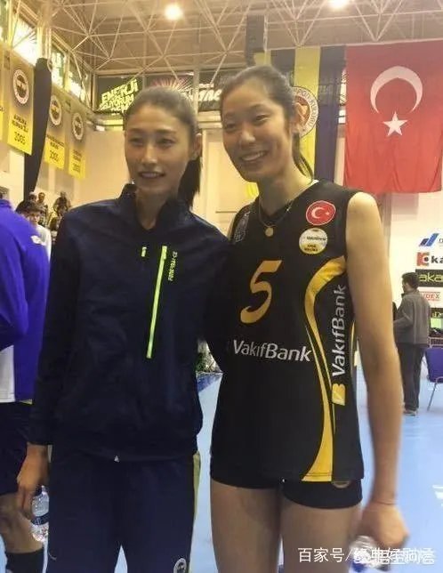 央视评论员、前国手李颖称“金软景跟朱婷已不是一个档次”,对此你如何评价?