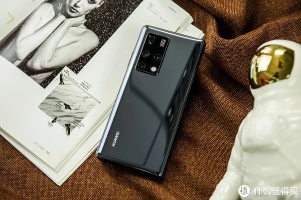 为什么说小米首款折叠屏只是个半成品？小米MIX FOLD优点缺点一文全解析