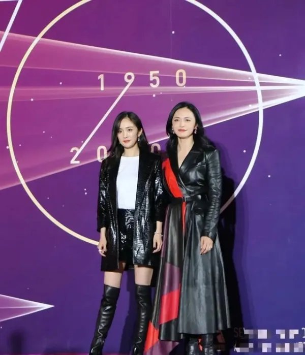 北电校庆：杨紫脸肿反被关晓彤的腿衬托成笑话吗