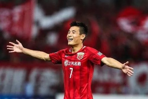 武磊已归队西班牙人训练,他的日常训练有多艰苦?