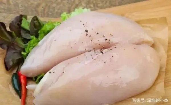 鸡胸肉的做法很多,怎么做才可以外酥里嫩吃不够?
