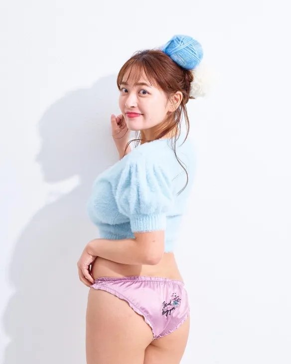 日本写真界“女帝”！I杯小只马“柳濑さき”美照赏