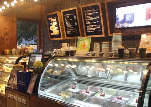 caffe bene是一个咖啡的品牌,高手指教怎么读?