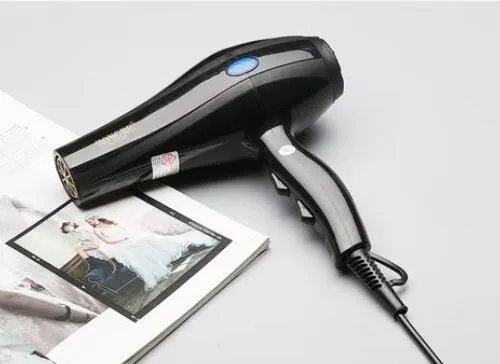 小吹风机功率一般多大