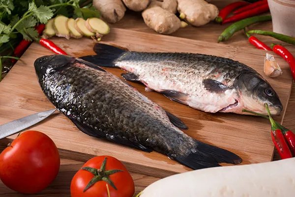 被鱼刺卡住喉咙了最有效的办法