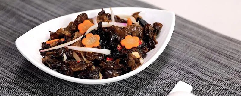 凉拌木耳的做法