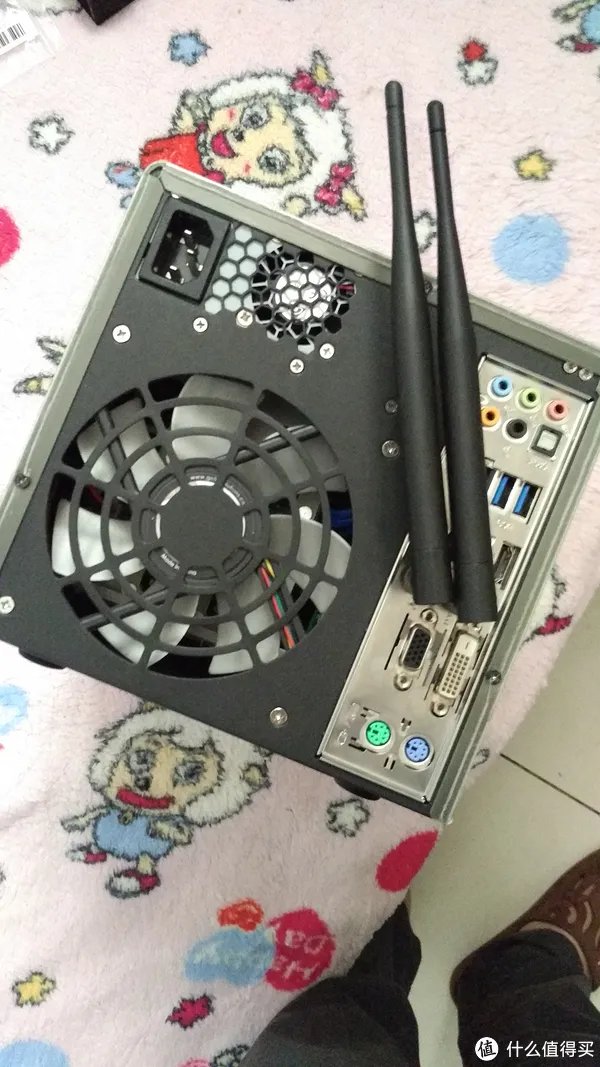 万由 U-NAS 硬件改造，不一样的高级玩法