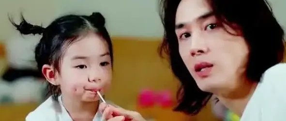 戚薇分享怀孕记录视频，李承铉全程陪伴妻子产检好甜蜜，李承铉有多宠她？