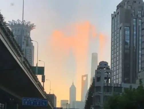 上海上空出现海市蜃楼景象，这种景象有多珍贵？