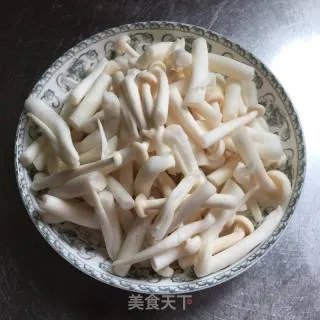 小炒白玉菇