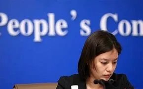 张京16年前用英文说梦想是当外交官，实现梦想的人到底有多可敬？