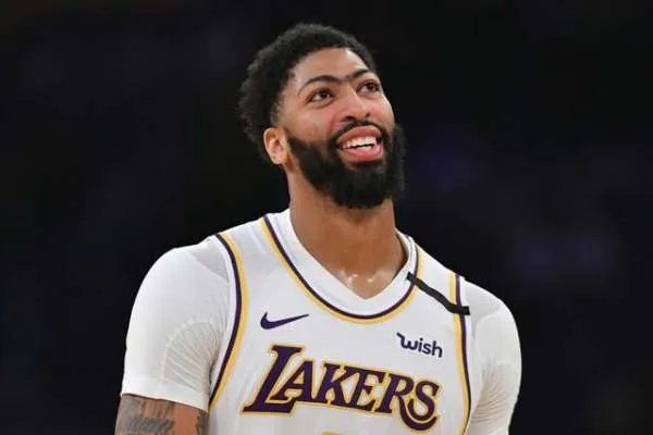 湖人提前续约，浓眉为何拒绝呢？