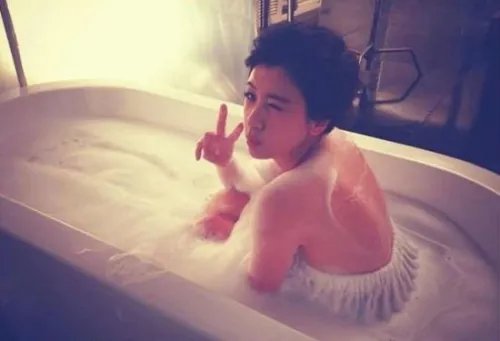 贾静雯绯闻道歉 黄磊：她和她先生脑子有病