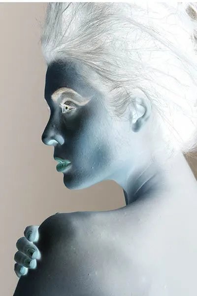 PS里怎么给人物美白皮肤？