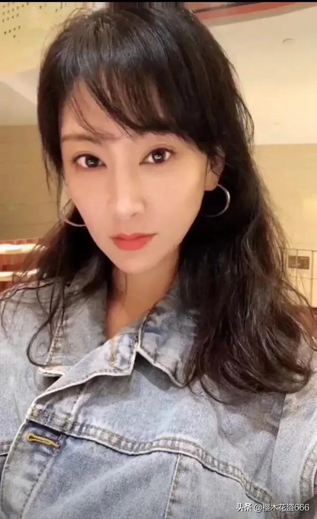 南京市开始实行2.5天休假制，是为了推动大众的消费意愿吗？