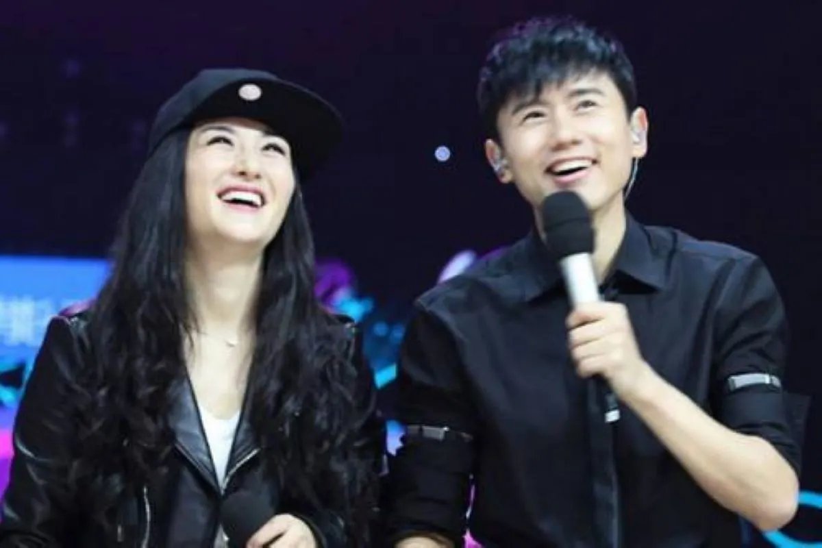 谢娜忽然连发微博，张碧晨转发并强烈回应，张杰出轨已石锤？