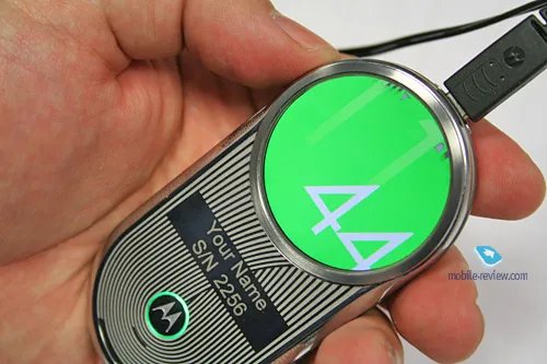 圆形屏幕细腻超VGA 摩托罗拉AURA详解