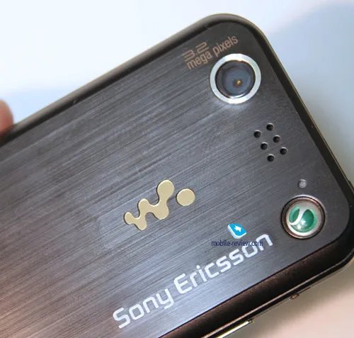 超薄音乐再升级 索尼爱立信W890i真机赏