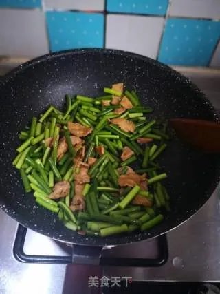 蒜薹炒肉