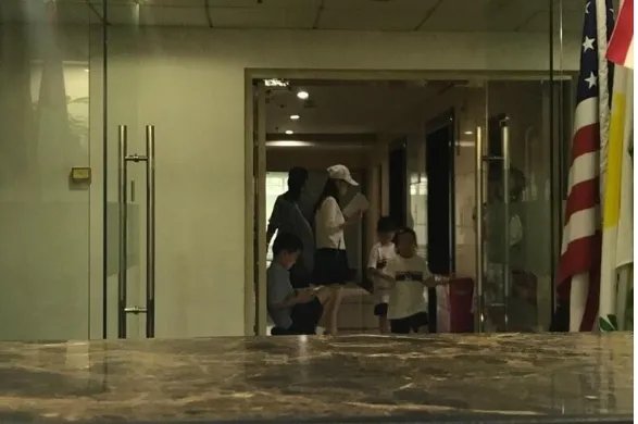 马蓉带儿女学英语是为了移民做准备吗？