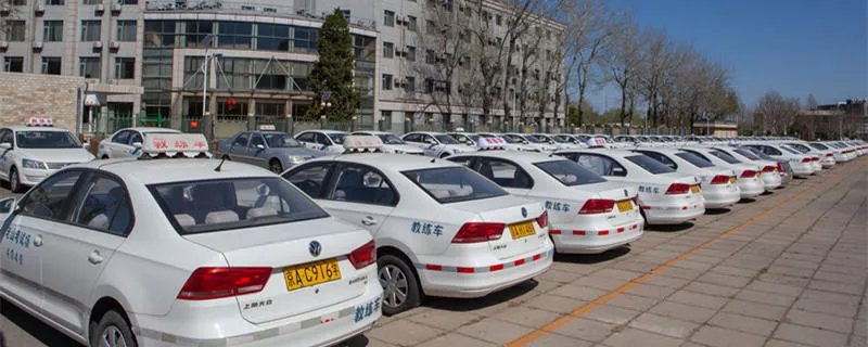 科目三挂了可以补考几次 科目三考什么