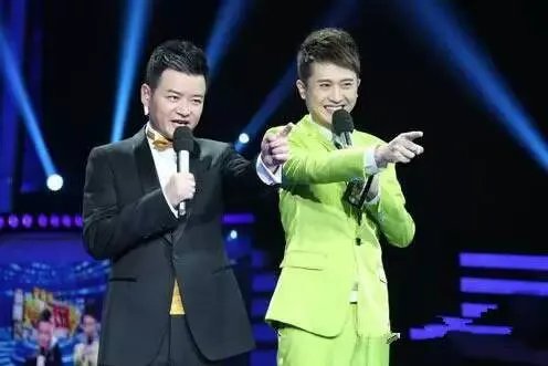 主持人杨帆结婚照曝光  英俊小伙迷倒万千少女