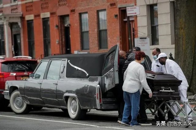 美国新冠死亡病例快突破10万了,为什么鲜有名人死亡?