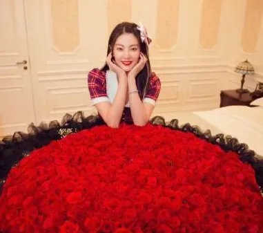 张雨绮生日有哪些明星为其发文庆祝呢？