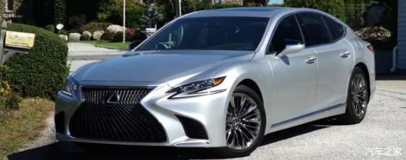 雷克萨斯LS500h真实落地多少钱？销量一般的雷克萨斯怎么样？