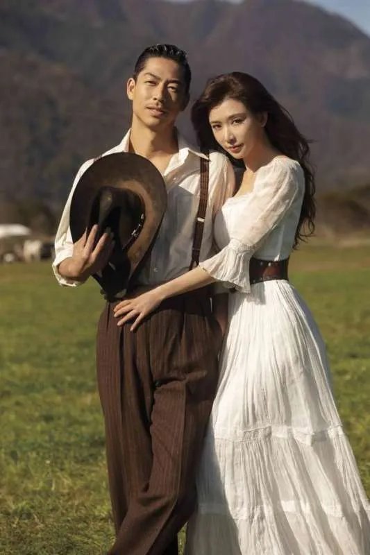 粉丝收到林志玲最新慈善年历，家暴离婚传闻破了吗？