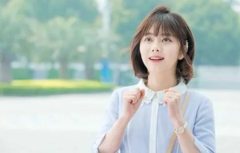 30岁谭松韵被曝结婚后又离婚,明星的感情生活为何一直备受关注?