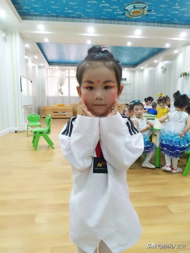 现在小学在教跆拳道操比较多，为什么教传统武术的很少呢？