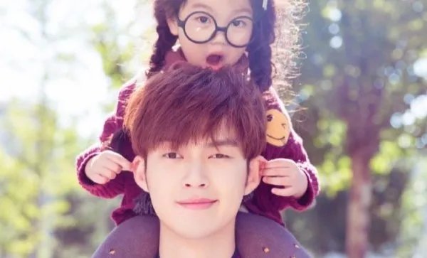 阿拉蕾和董力是什么关系?