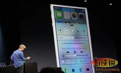 一切重新开始!苹果iOS7系统最重要十大新特性